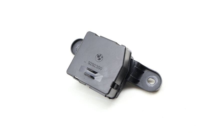 Battery Terminal / Distribution Point 61139292351 — Used (SKU 642246)