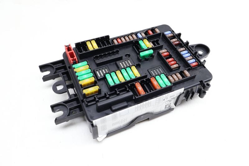 Power Distribution / Fuse Box 61149360372 — Used (SKU 639051)