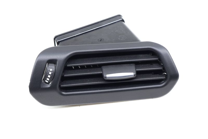 B Pillar Air Vent 51437284706 — Used (SKU 639194)