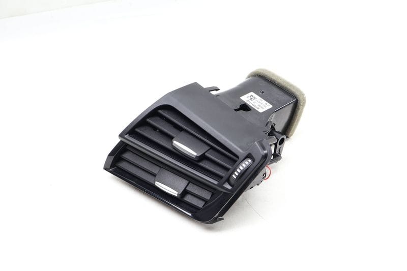 Dash Air Vent 64229270517 — Used (SKU 642155)