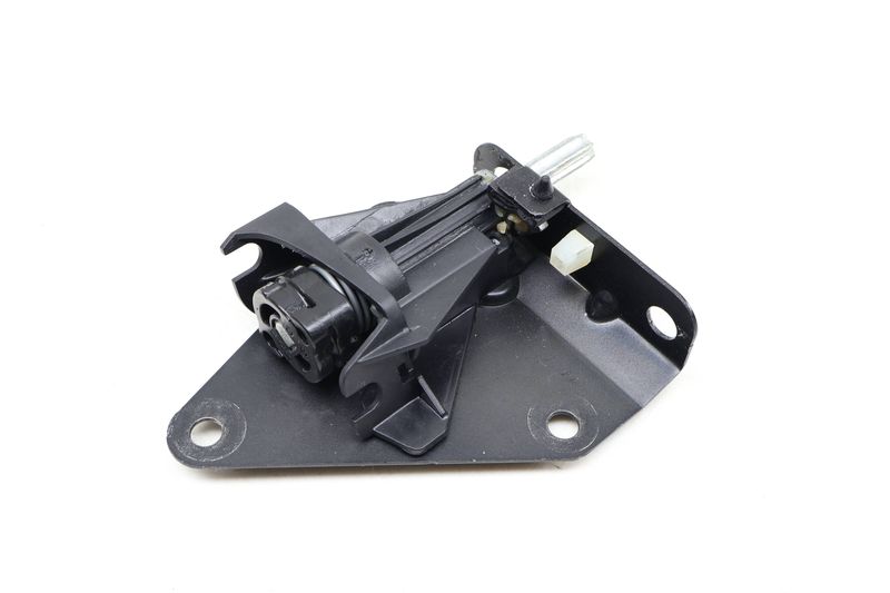 Trunk Hatch Latch / Lock 51247162149 — Used (SKU 639164)