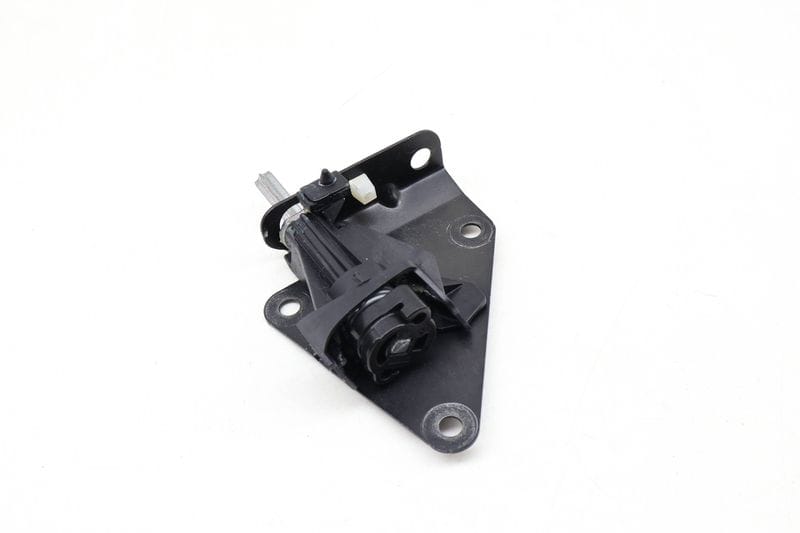 Trunk Hatch Latch / Lock 51247162149 — Used (SKU 642193)