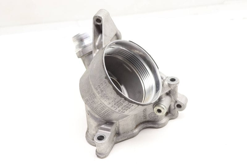 Engine Oil Filter Housing 11428642289 — Used (SKU 582358)