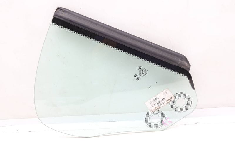 Quarter Window Glass 51377192302 — Used (SKU 582193)