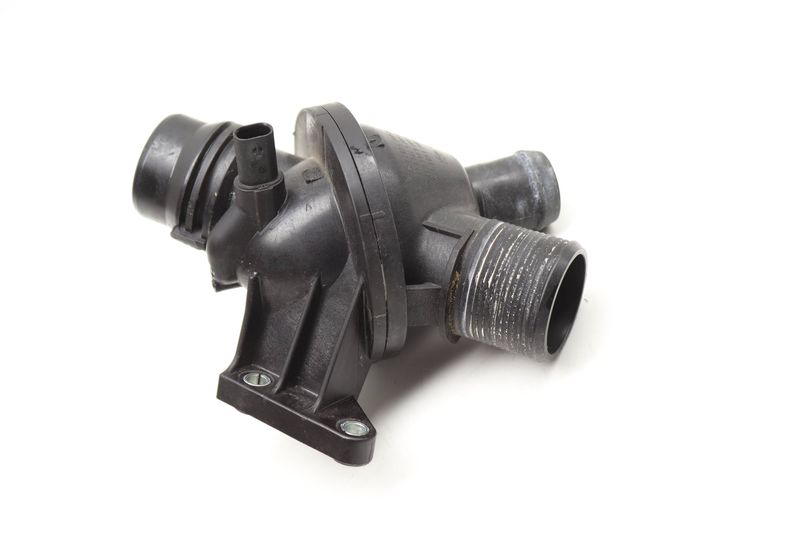 Thermostat Housing 11538648791 — Used (SKU 582488)