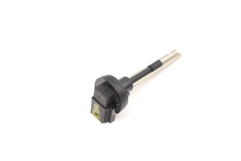 Cabin Air Temperature / Temp Sensor 2218300872 — Used (SKU 502368)