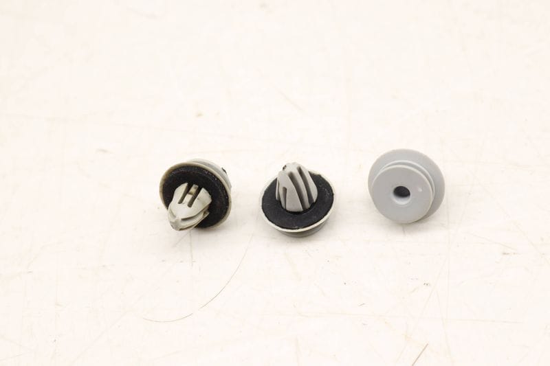 Door Panel Clip / Fastener Set (3) 0009916000 — Used (SKU 502158)
