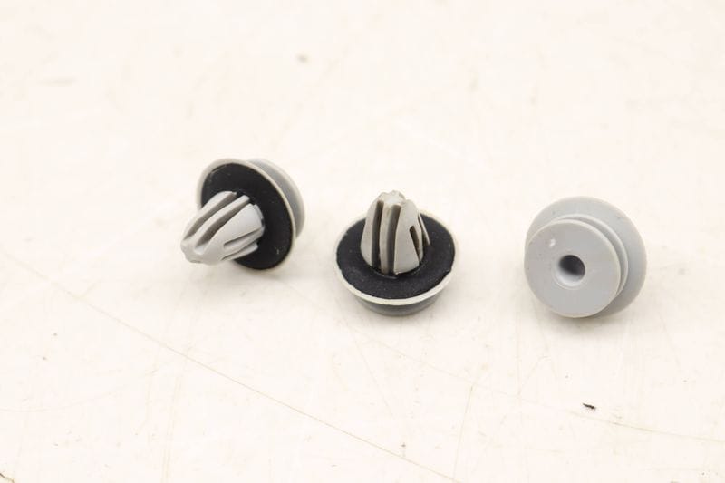 Door Panel Clip / Fastener Set (3) 0009916000 — Used (SKU 502159)