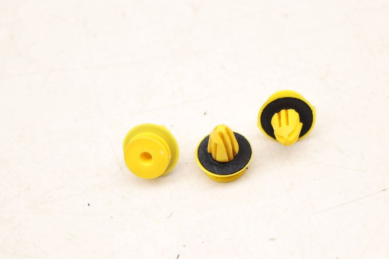 Door Panel Clip / Fastener Set (3) 0009916000 — Used (SKU 502160)
