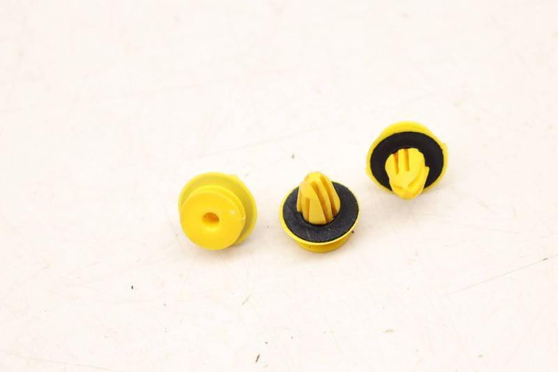 Door Panel Clip / Fastener Set (3) 0009916000 — Used (SKU 502162)