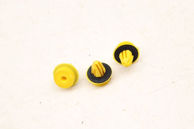 Door Panel Clip / Fastener Set (3) 0009916000 — Used (SKU 502165)