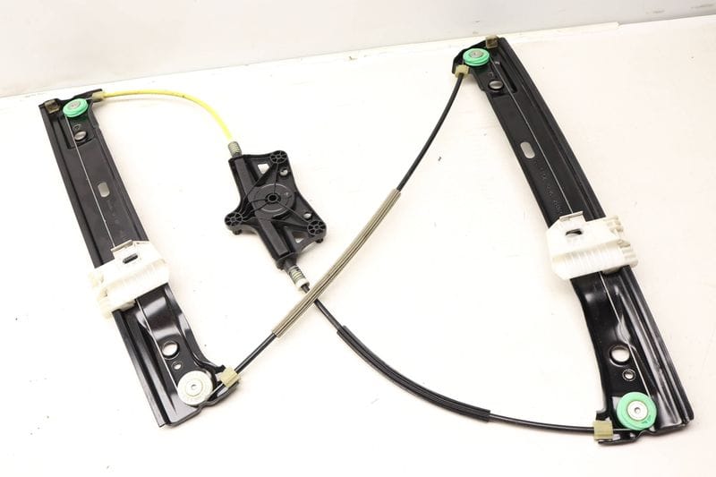 Door Window Regulator 1669060201 — Used (SKU 502777)