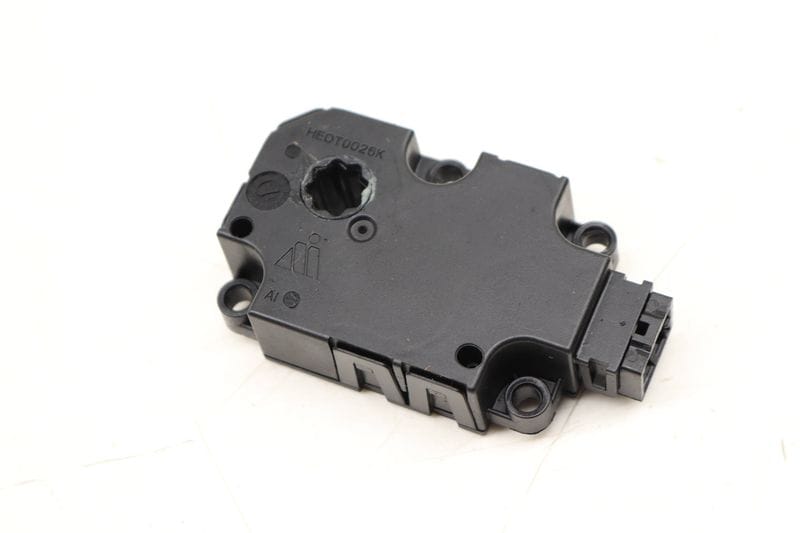 HVAC Flap / Servo Air Motor / Actuator 0999069600 — Used (SKU 502105)