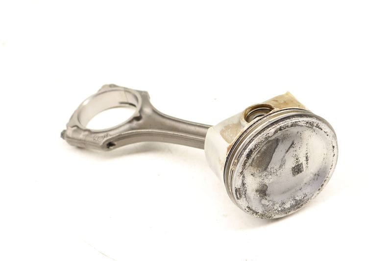 Piston w/ Connecting Rod 2790300317 — Used (SKU 502885)