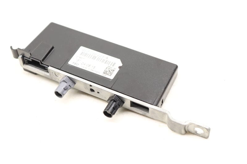 Antenna Booster 95B035225A — Used (SKU 518128)