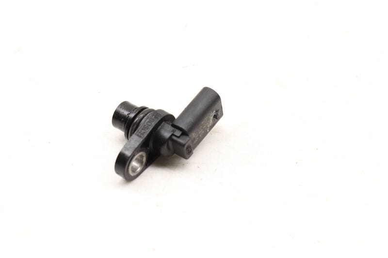 Cam / Camshaft Position / Hall Sensor 94660610600 — Used (SKU 518212)