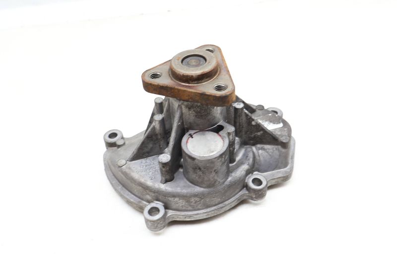 Coolant / Water Pump 94810603301 — Used (SKU 646310)