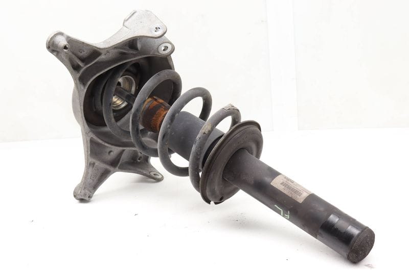 Strut / Spring Assembly 95B413031E — Used (SKU 558618)