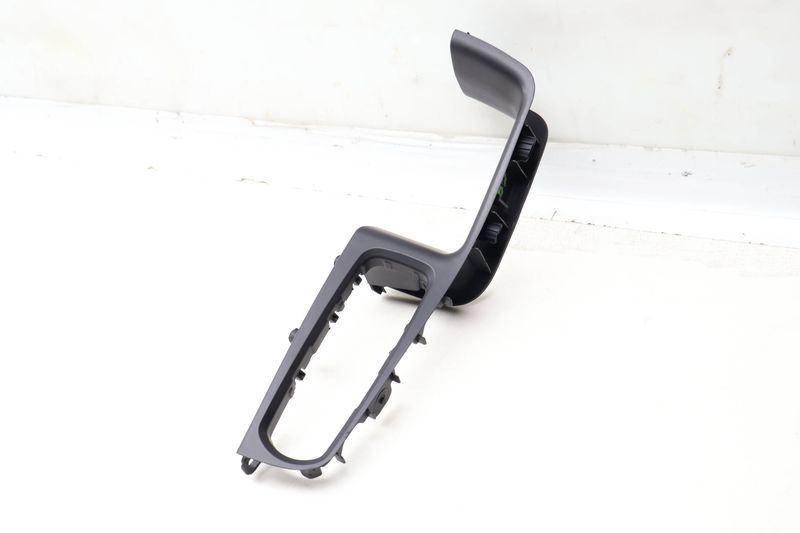 Door Panel Armrest / Switch Trim 95B867152 — Used (SKU 644932)
