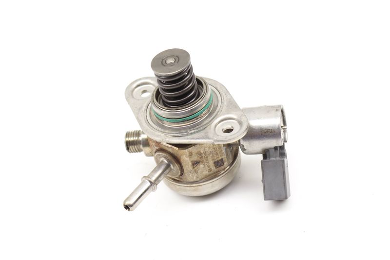 High Pressure Fuel Pump / Hpfp 94611031561 — Used (SKU 558621)