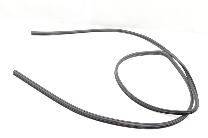 Inner Sun Roof Seal / Weather Stripping 95B877439 — Used (SKU 558544)