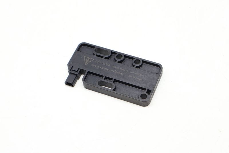 Kessy / Keyless Entry Antenna 7PP962132A — Used (SKU 645126)