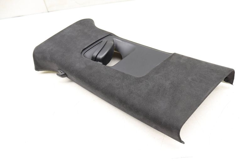 Upper B Pillar Trim / Panel 95B867243A — Used (SKU 518416)