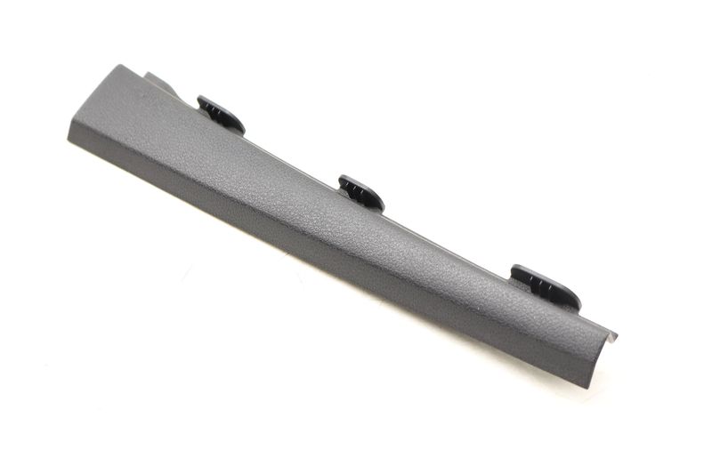 A Pillar Trim (CENTER) 95B868240 — Used (SKU 518047)