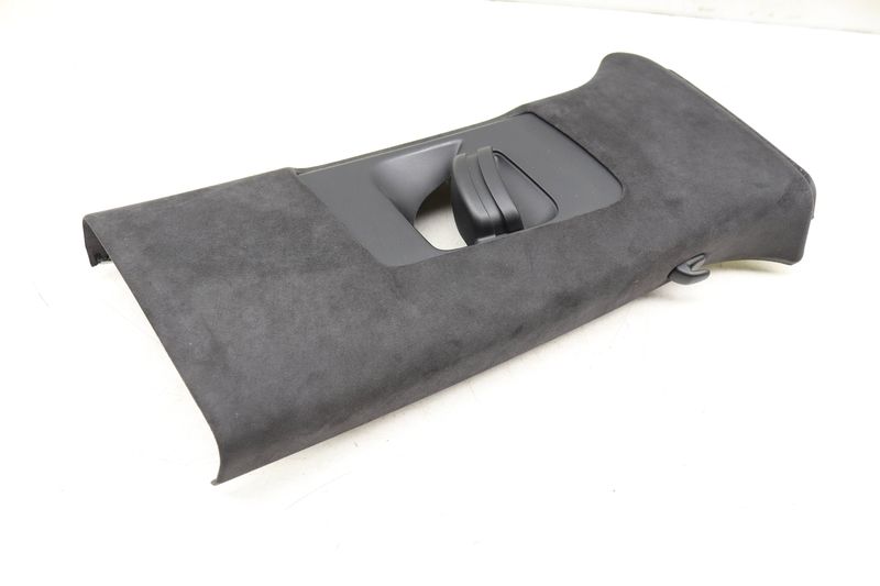 Upper B Pillar Trim / Panel 95B867244A — Used (SKU 518417)