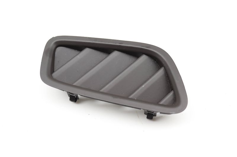 Upper Defrost Air Vent 95B819706A — Used (SKU 558358)