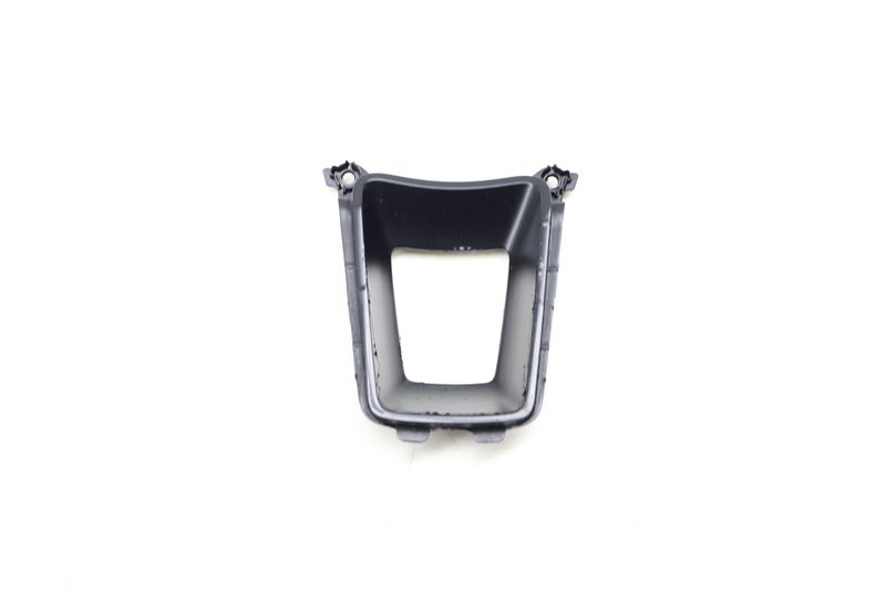 Steering Wheel Trim (FRONT LOWER) 95B419938 — Used (SKU 644884)