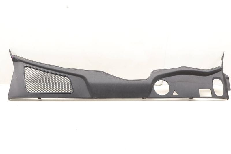 Windshield Cowl / Rain Tray 95B819447C — Used (SKU 518059)