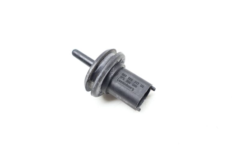 Air Intake Temperature Sensor 7P5906088 — Used (SKU 673400)