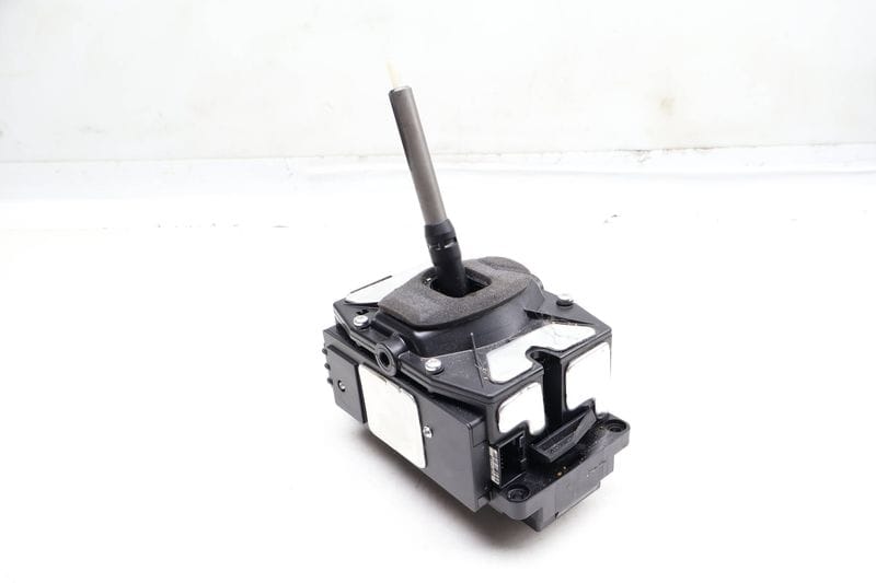 Automatic Shift / Shifter Assembly 97042691100 — Used (SKU 656359)