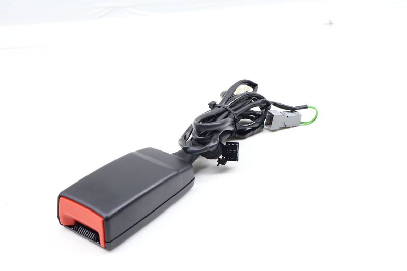 Seat Belt Buckle / Receiver 97080318408 — Used (SKU 673523)