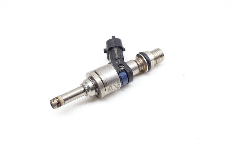 Fuel Injector 94811012833 — Used (SKU 673374)