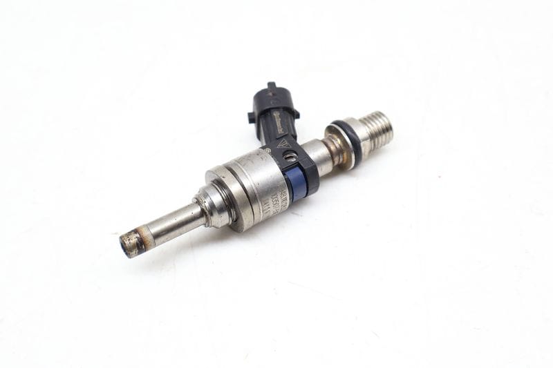 Fuel Injector 94811012833 — Used (SKU 673375)