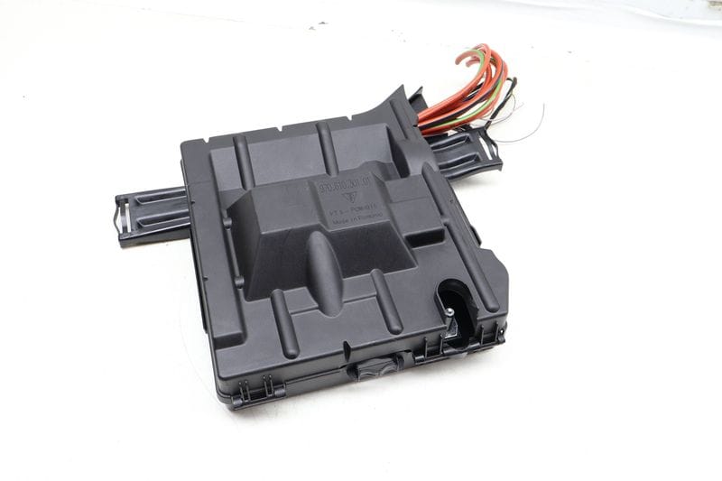Fuse / Battery Junction Box 97061030101 — Used (SKU 656365)