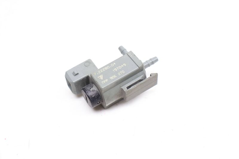 Intake Change Over Vacuum Valve 7PP906270 — Used (SKU 673385)