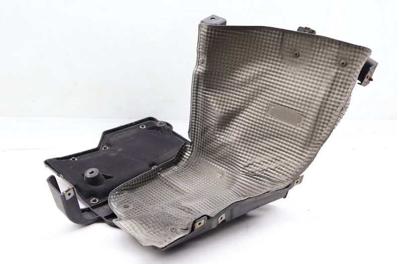 Bumper Mount Bracket 97050563104 — Used (SKU 673825)
