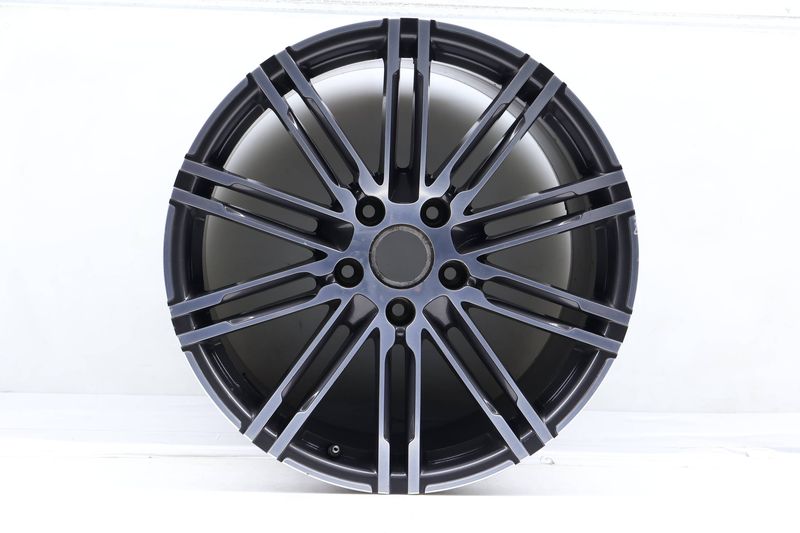 20" Inch Alloy Rim / Wheel 97036219202 — Used (SKU 673833)