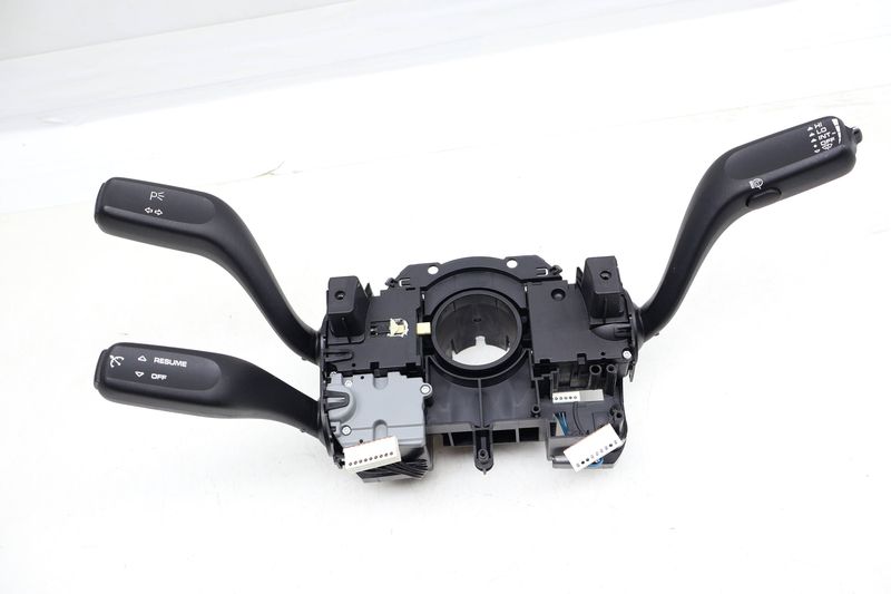 Steering Column Switch / Stalk Assembly 97061304550 — Used (SKU 673217)