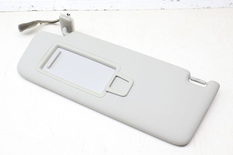 Sun Visor / Mirror 5G0857551AM — Used (SKU 706630)