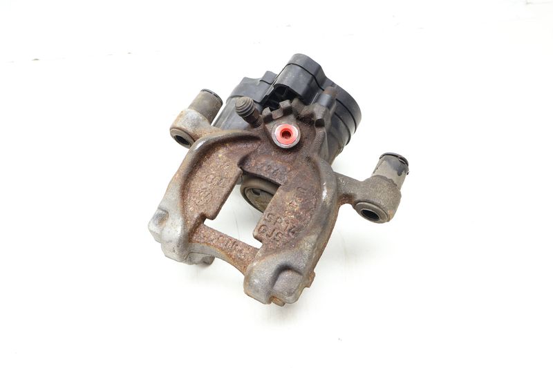 Brake Caliper 8V0615424D — Used (SKU 706766)