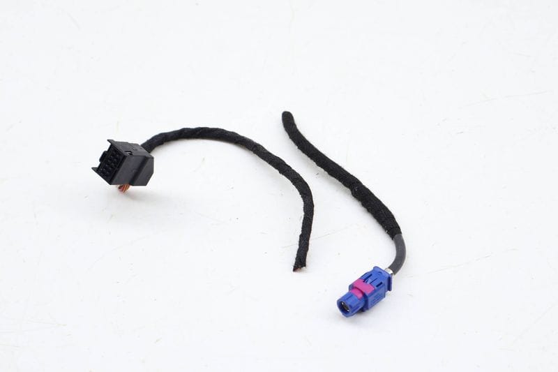 Touchscreen Radio / MMI LCD Display Wiring Connector / Pigtail — Used (SKU 706664)