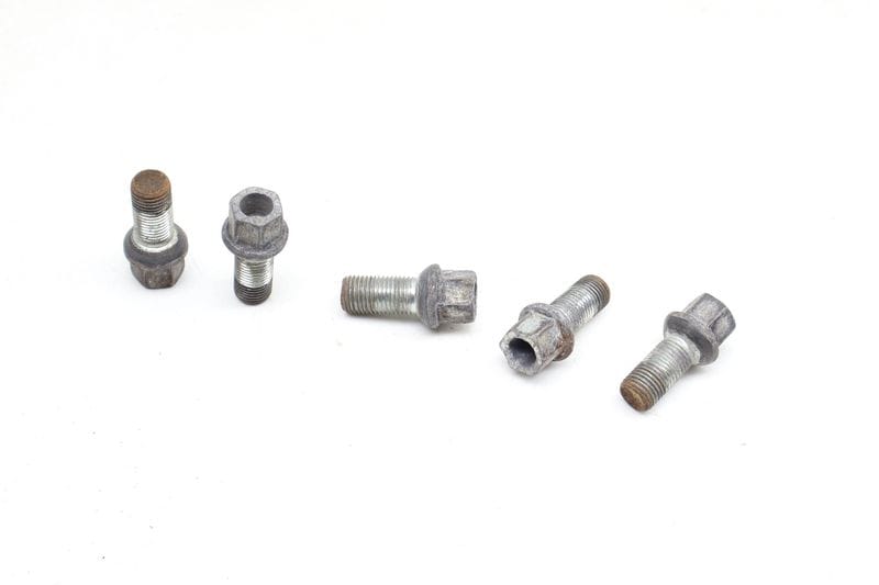 Wheel Bolt / Lug Nut Set (5) WHT001812 — Used (SKU 706606)