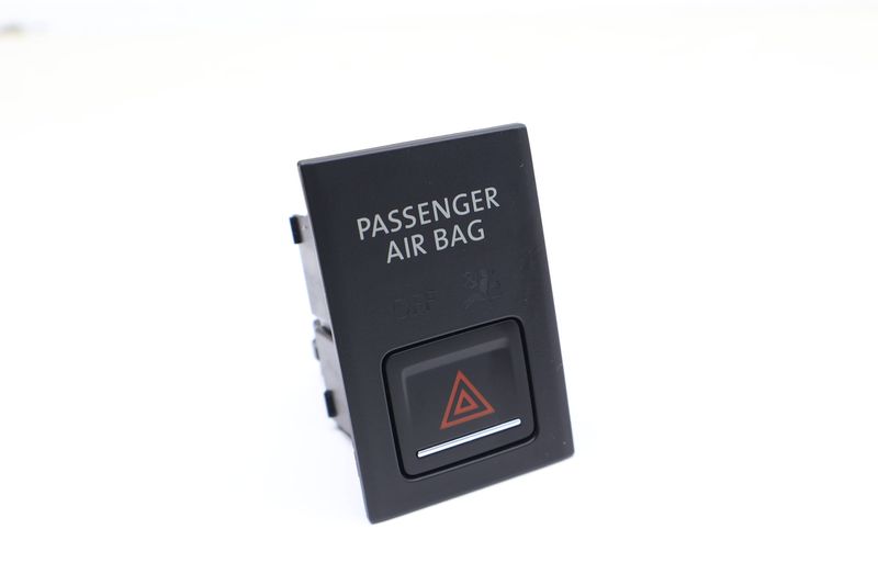 Airbag Warning Light / Hazard Switch 5G0919234B — Used (SKU 680164)