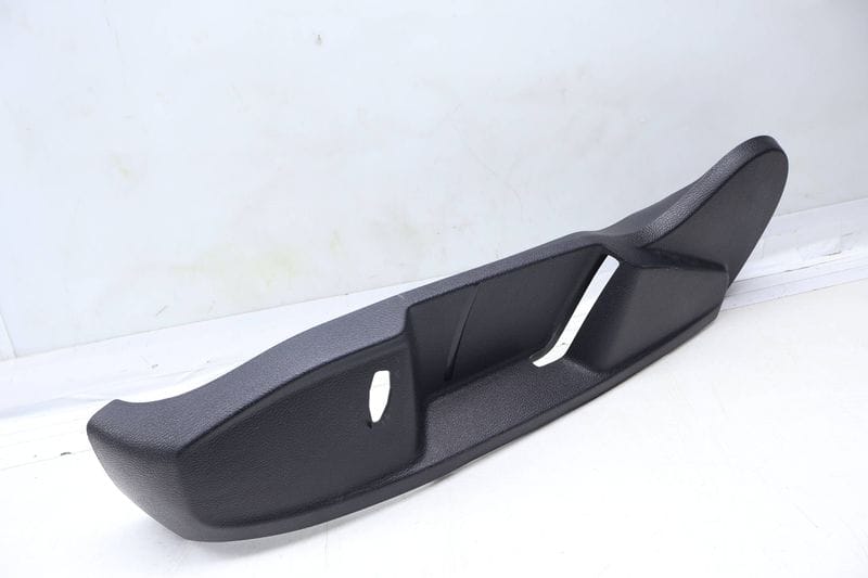 Seat Switch Trim Panel 5GM881313G — Used (SKU 679967)