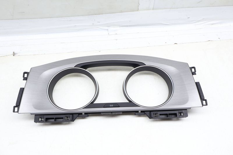 Instrument Cluster Trim 5GM857189 — Used (SKU 679982)