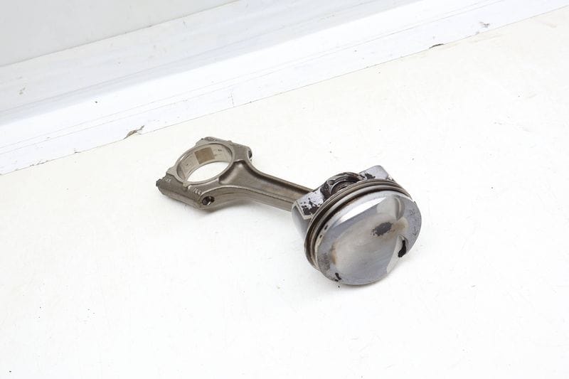 Piston w/ Connecting Rod 06L107103E — Used (SKU 680351)